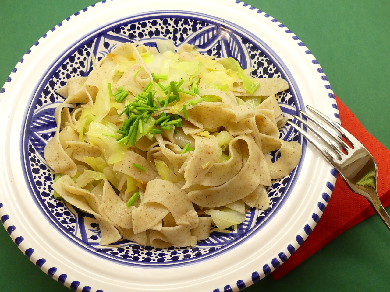 上海最火美食，探秘舌尖上的繁华上海最火美食街在哪