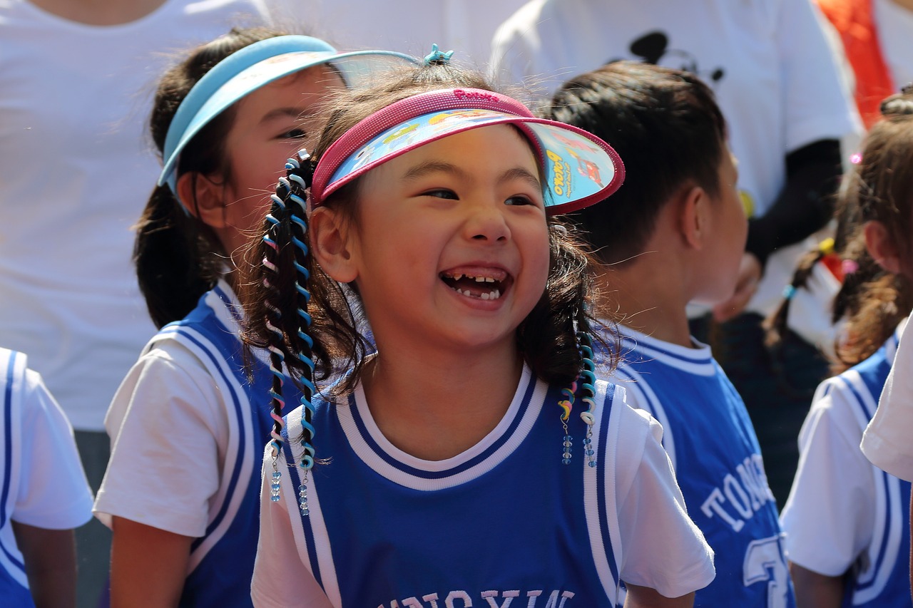 儿童足球传球怎么练好小学生足球传球训练视频