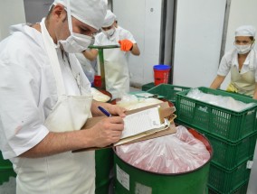 食品健康证明培训，迈向健康食品之路食品从业人员健康检查和培训合格证明