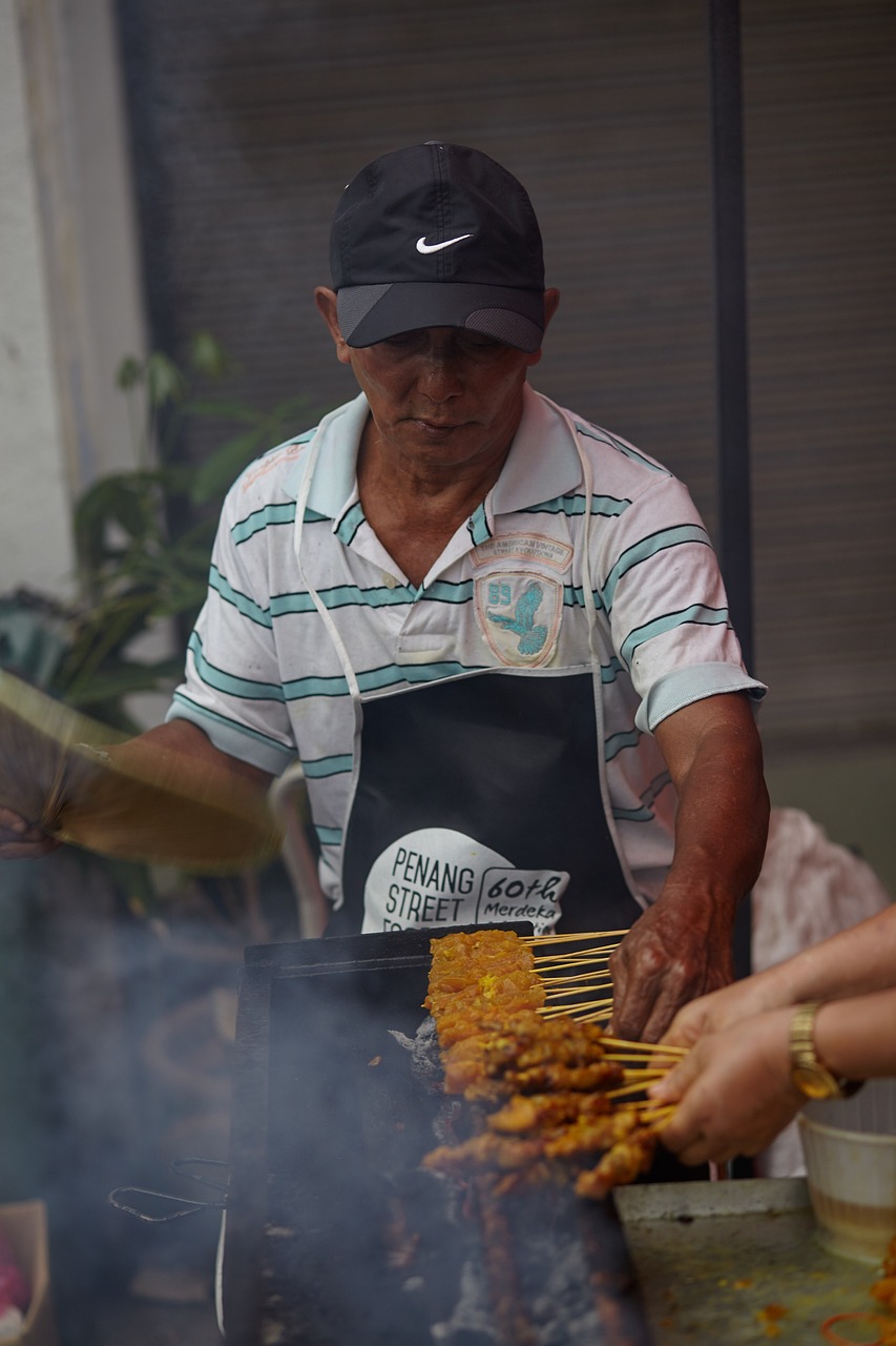 杨吕开除，人气美食的独特魅力人气美食主持人杨吕是几几年出生的